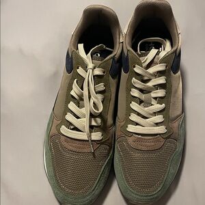 Hoff San Diego Sneakers brand new